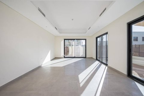 Al Rahmaniya, Sharjah, UAE의 판매용 빌라 침실 3개, 208제곱미터 번호 642859 - 사진 2