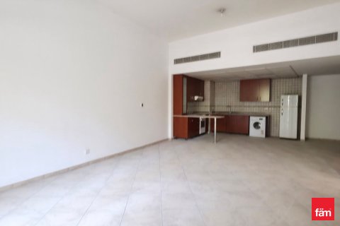 Apartmen di Motor City, Dubai, UAE 1 bilik tidur, 102.3 meter persegi № 727198 - foto 9
