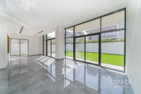 Al Furjan、Dubai、UAE にあるヴィラの賃貸物件 4ベッドルーム、331 m2、No650023 - 写真 1