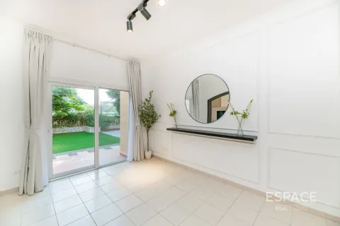 Meadows、Dubai、UAE にあるヴィラの賃貸物件 5ベッドルーム、353 m2、No650028 - 写真 5