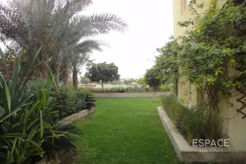 The Springs、Dubai、UAE にあるヴィラの賃貸物件 3ベッドルーム、270 m2、No650022 - 写真 8