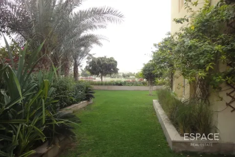 The Springs、Dubai、UAE にあるヴィラの賃貸物件 3ベッドルーム、270 m2、No650022 - 写真 7