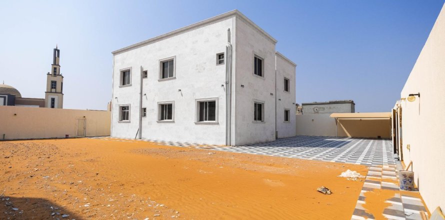 Villa in Al Dhait, Ras Al Khaimah, VAE 5 slaapkamers, 1115 vr.m. nr 656886