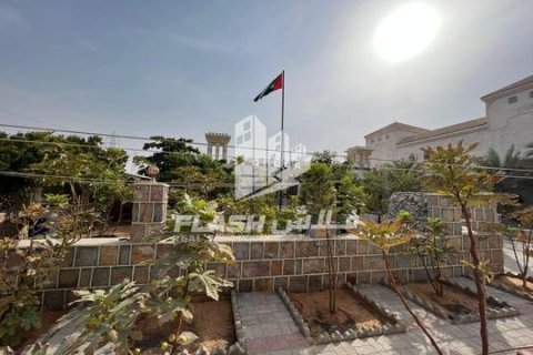 Villa te koop in Al Dhait, Ras Al Khaimah, VAE 2 slaapkamers, 279 vr.m., nr 656887 - foto 3