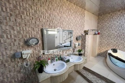 Villa te koop in Al Dhait, Ras Al Khaimah, VAE 2 slaapkamers, 279 vr.m., nr 656887 - foto 10