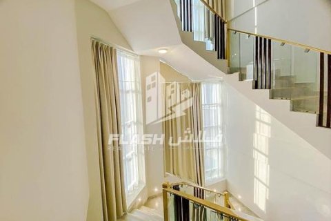 Ras Al Khaimah, UAE의 판매용 빌라 침실 4개, 929제곱미터 번호 656885 - 사진 7