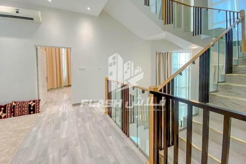 Ras Al Khaimah, UAE의 판매용 빌라 침실 4개, 929제곱미터 번호 656885 - 사진 5