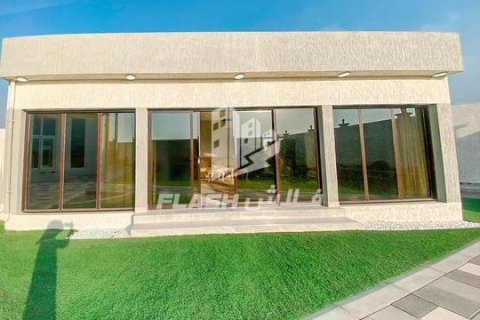 Ras Al Khaimah, UAE의 판매용 빌라 침실 4개, 929제곱미터 번호 656885 - 사진 15