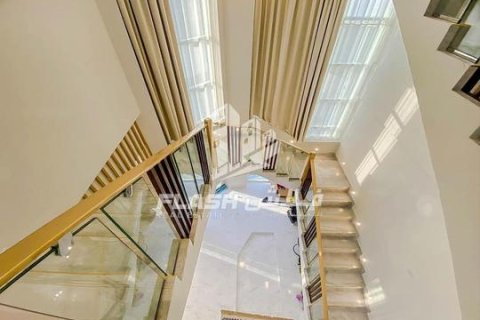 Ras Al Khaimah, UAE의 판매용 빌라 침실 4개, 929제곱미터 번호 656885 - 사진 11