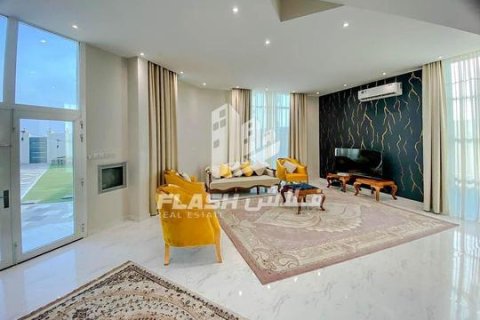 Ras Al Khaimah, UAE의 판매용 빌라 침실 4개, 929제곱미터 번호 656885 - 사진 12