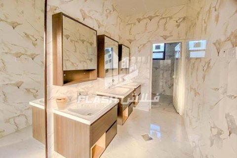 Ras Al Khaimah, UAE의 판매용 빌라 침실 4개, 929제곱미터 번호 656885 - 사진 18