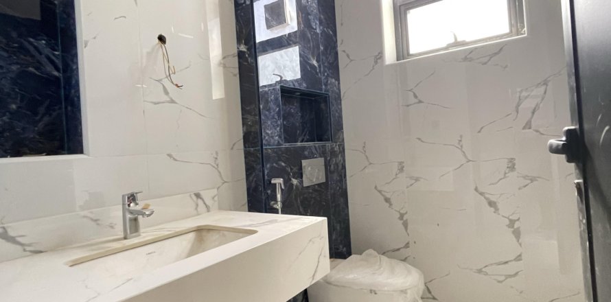 Villa in Al Dhait, Ras Al Khaimah, VAE 5 slaapkamers, 1394 vr.m. nr 656888