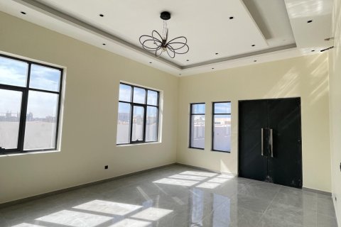Villa te koop in Al Dhait, Ras Al Khaimah, VAE 5 slaapkamers, 1394 vr.m., nr 656888 - foto 5