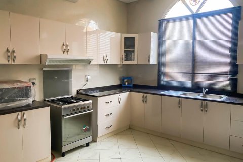 Villa à vendre à  Al Riffa, Ras Al Khaimah, EAU 6 chambres, 1394 m2 № 656889 - photo 8