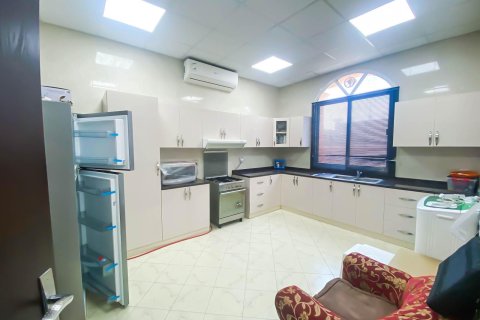 Villa à vendre à  Al Riffa, Ras Al Khaimah, EAU 6 chambres, 1394 m2 № 656889 - photo 9