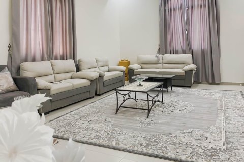 Villa à vendre à  Al Riffa, Ras Al Khaimah, EAU 6 chambres, 1394 m2 № 656889 - photo 12