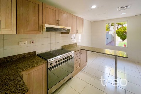 Villa The Springs, Dubaijā, AAE 3 istabas, 250.19 m2 Nr. 761407 - attēls 3