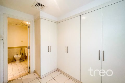Villa The Springs, Dubaijā, AAE 3 istabas, 250.19 m2 Nr. 761407 - attēls 6