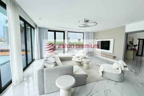 Palm Jumeirah, Dubai, संयुक्त अरब अमीरात में विला, 6 बेडरूम, 650 वर्ग मीटर, संख्या 701146 - फ़ोटो 3