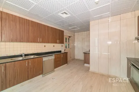 Apartmen di Dubai Marina, Dubai, UAE 4 bilik tidur, 295 meter persegi № 737773 - foto 4
