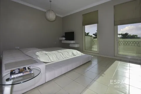 Villa te koop in Jumeirah Islands, Dubai, VAE 4 slaapkamers, 492 vr.m., nr 737785 - foto 9