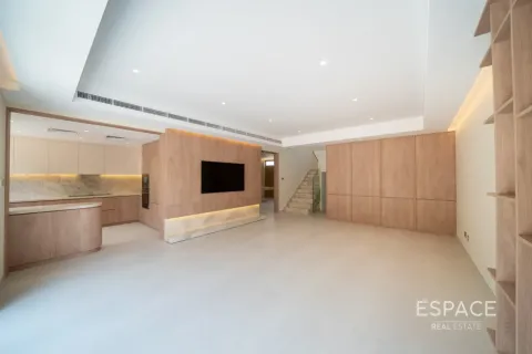 Willa na sprzedaż w Arabian Ranches, Dubai, ZEA 3 sypialnie, 236 mkw., nr 737787 - zdjęcie 4