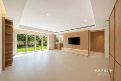 Willa na sprzedaż w Arabian Ranches, Dubai, ZEA 3 sypialnie, 236 mkw., nr 737787 - zdjęcie 3