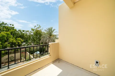 Willa na sprzedaż w Arabian Ranches, Dubai, ZEA 3 sypialnie, 236 mkw., nr 737787 - zdjęcie 16