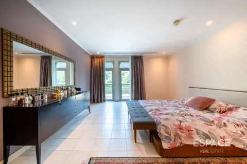 Willa na sprzedaż w Jumeirah Park, Dubai, ZEA 5 sypialnie, 436 mkw., nr 737786 - zdjęcie 11