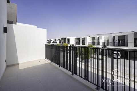 Vila v Tilal Al Ghaf, Dubai, SAE 3 spálne, 145 m2 č. 678785 - Fotografia 13