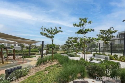 Vila v Tilal Al Ghaf, Dubai, SAE 3 spálne, 145 m2 č. 678785 - Fotografia 16