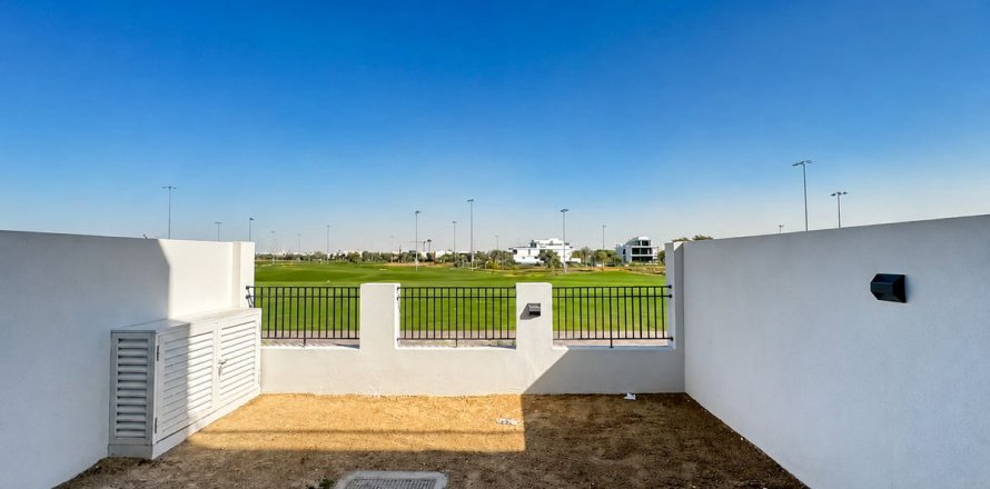 Adosado en Dubai, EAU 4 dormitorios, 158.9 m² № 710797