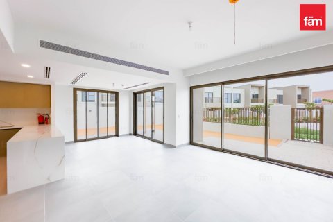 Таунхаус Дубай, БАӘ-да 4 жатын бөлмелер, 252 м² № 641716 - фото 1