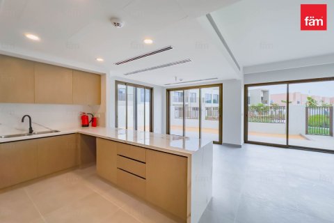 Таунхаус Дубай, БАӘ-да 4 жатын бөлмелер, 252 м² № 641716 - фото 9