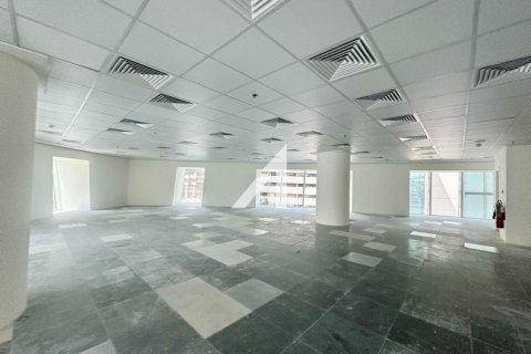 Üürile anda kontor asukohaga Sheikh Zayed Road, Dubai, AÜE: 248 m² Nr 697257 - pilt 7