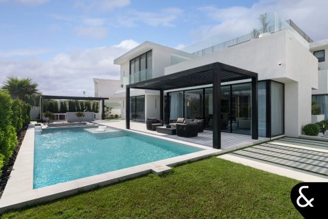 Huvila Dubai, Arabiemiraatit 5 makuuhuonetta, 845 m2 № 666399 - kuva 3