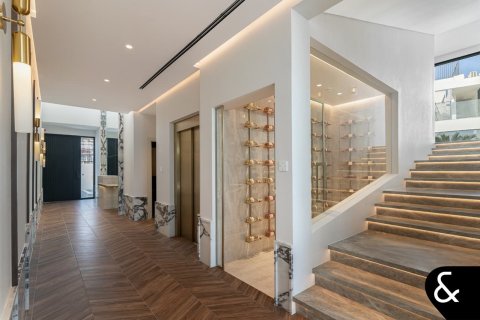 Huvila Dubai, Arabiemiraatit 5 makuuhuonetta, 845 m2 № 666399 - kuva 12
