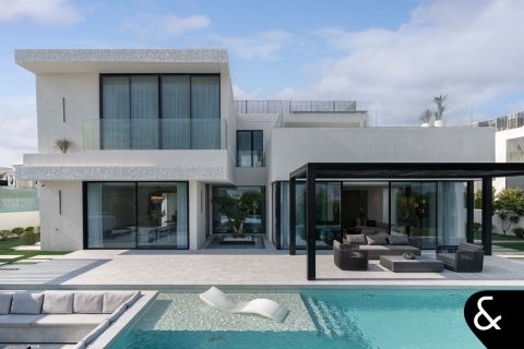 Huvila Dubai, Arabiemiraatit 5 makuuhuonetta, 845 m2 № 666399 - kuva 2