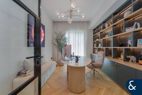 Villa in vendita a Dubai Sports City, Dubai, EAU 5 camere da letto, 418 mq. № 667769 - foto 7