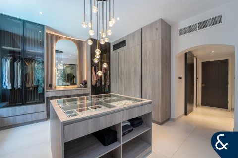 Villa in vendita a Dubai Sports City, Dubai, EAU 5 camere da letto, 418 mq. № 667769 - foto 11