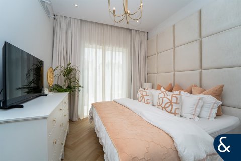 Villa in vendita a Dubai Sports City, Dubai, EAU 5 camere da letto, 418 mq. № 667769 - foto 16