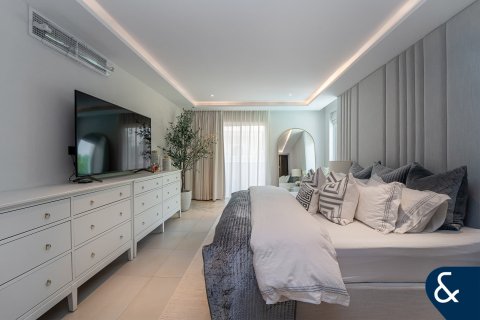 Villa in vendita a Dubai Sports City, Dubai, EAU 5 camere da letto, 418 mq. № 667769 - foto 10