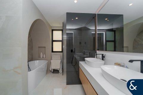 Villa in vendita a Dubai Sports City, Dubai, EAU 5 camere da letto, 418 mq. № 667769 - foto 12