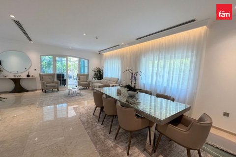 Willa na sprzedaż w Jumeirah Park, Dubai, ZEA 3 sypialnie, 503.7 mkw., nr 738565 - zdjęcie 2