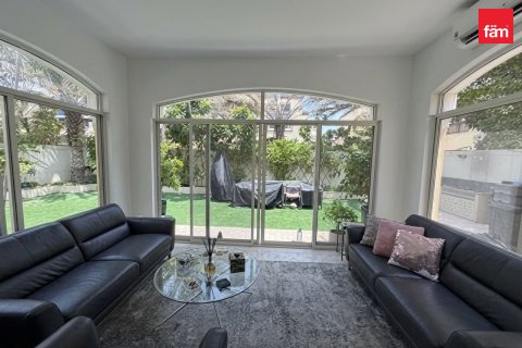 Willa na sprzedaż w Jumeirah Park, Dubai, ZEA 3 sypialnie, 503.7 mkw., nr 738565 - zdjęcie 3