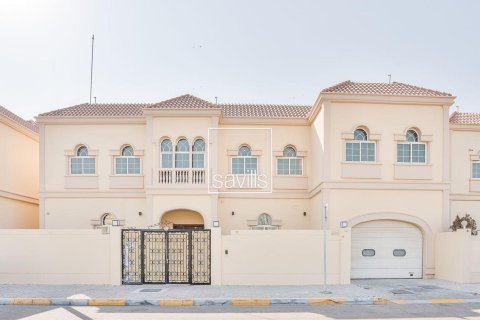 Vila u gradu Al Mina, Abu Dhabi, UAE 5 spavaće sobe, 1149.95 m2 Br. 761262 - Slika 3