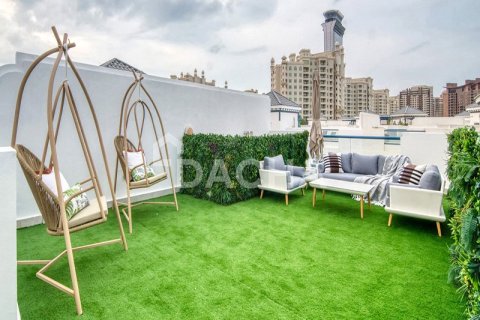Vilă de vânzare în Palm Jumeirah, Dubai, EAU 5 dormitoare, 303 mp.  №714812 - poză 10