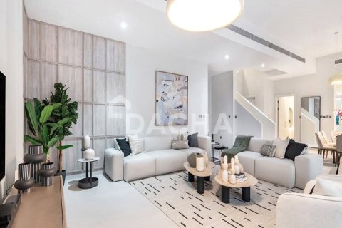 Villa i Palm Jumeirah, Dubai, UAE 5 soveværelser, 303 kvm № 714812
