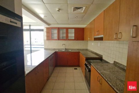 آپارتمان برای اجاره در Dubai، امارات متحده عربی 4 خوابه ، 215.8 متر مربع ، شماره 710700 - تصویر 13