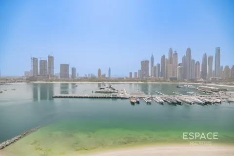 Apartment in Dubai Harbour, UAE 2 bedrooms, 107 sq.m. № 650214 - photo 15